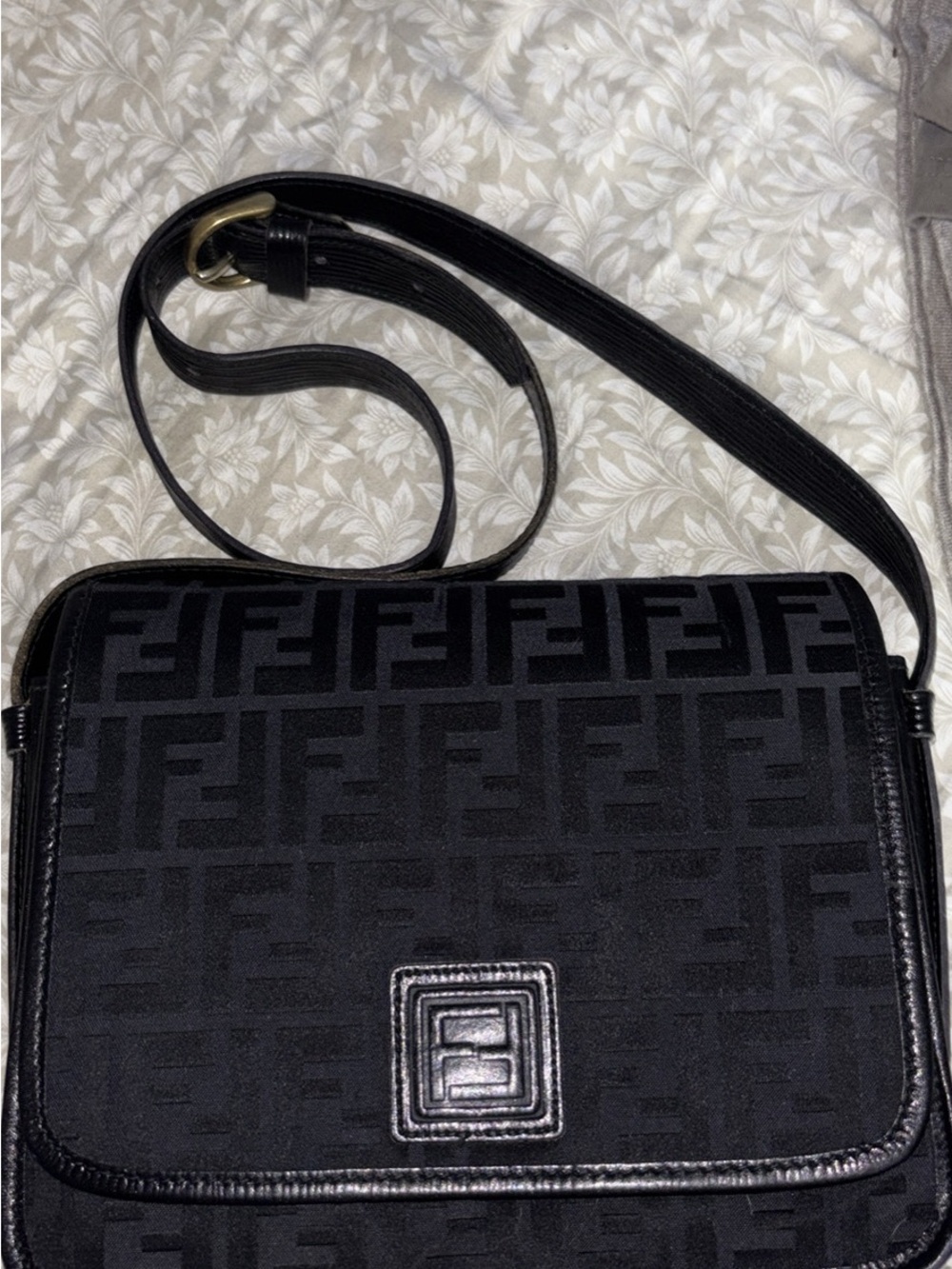 Vintage fendi crossbody